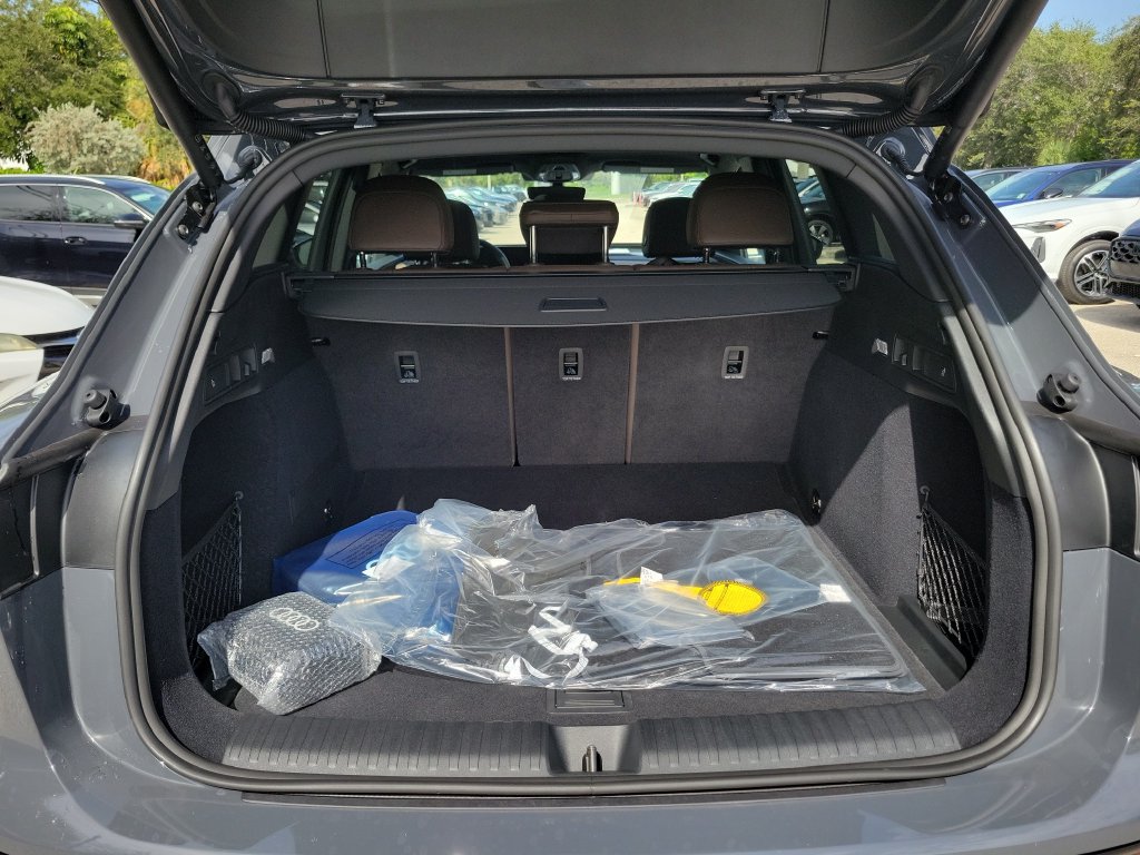 New 2027 Audi Q6 e-tron Premium Plus AWD/4WD image 30