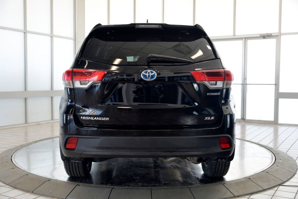 Used 2019 Toyota Highlander XLE image 7