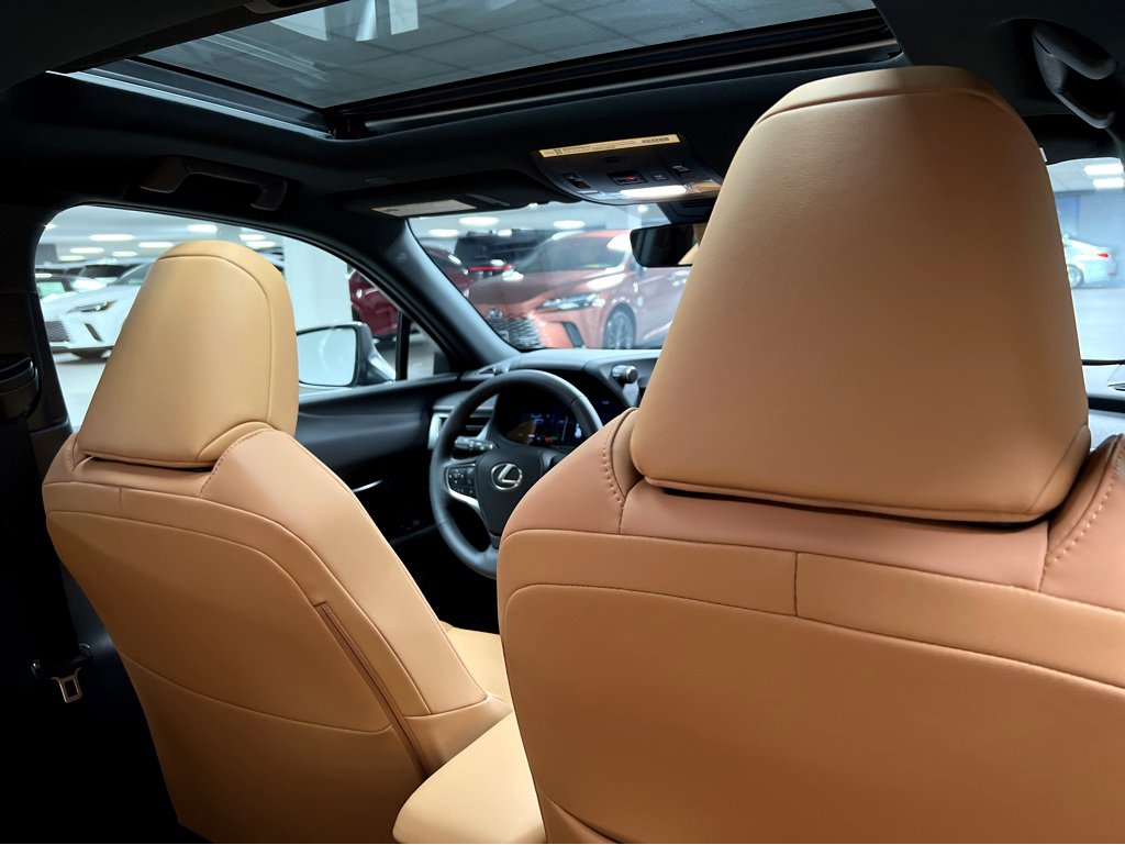 New 2025 Lexus UX 300h AWD image 22