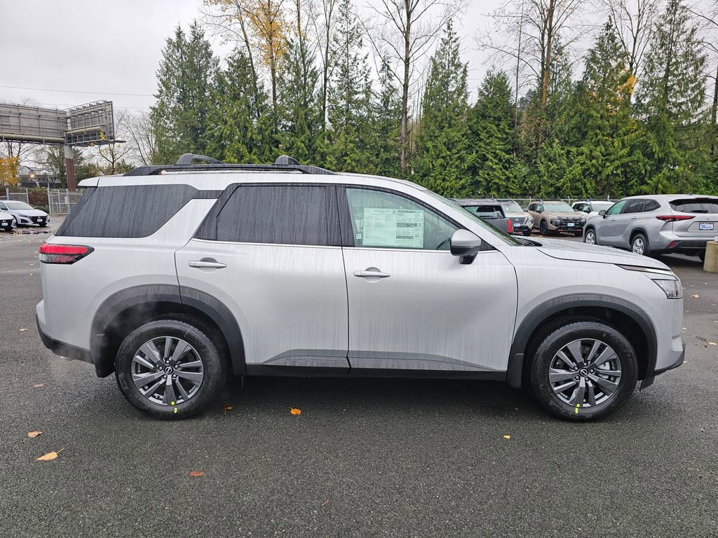 New 2025 Nissan Pathfinder SV w/ SV Premium Package image 4