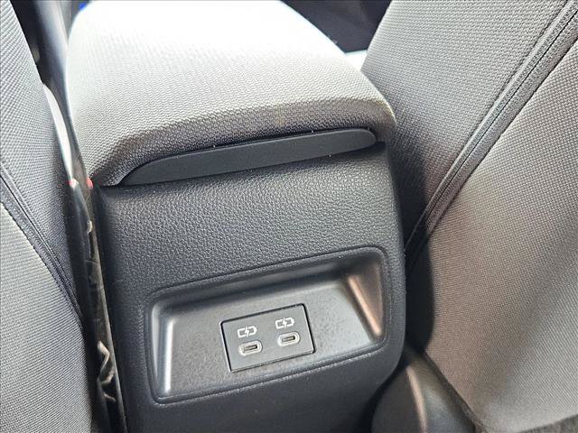 Used 2025 Toyota Corolla LE FWD image 16