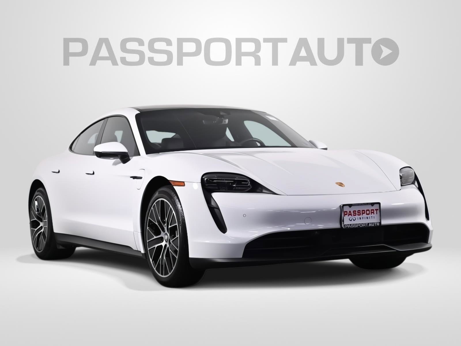 Used 2021 Porsche Taycan RWD image 3
