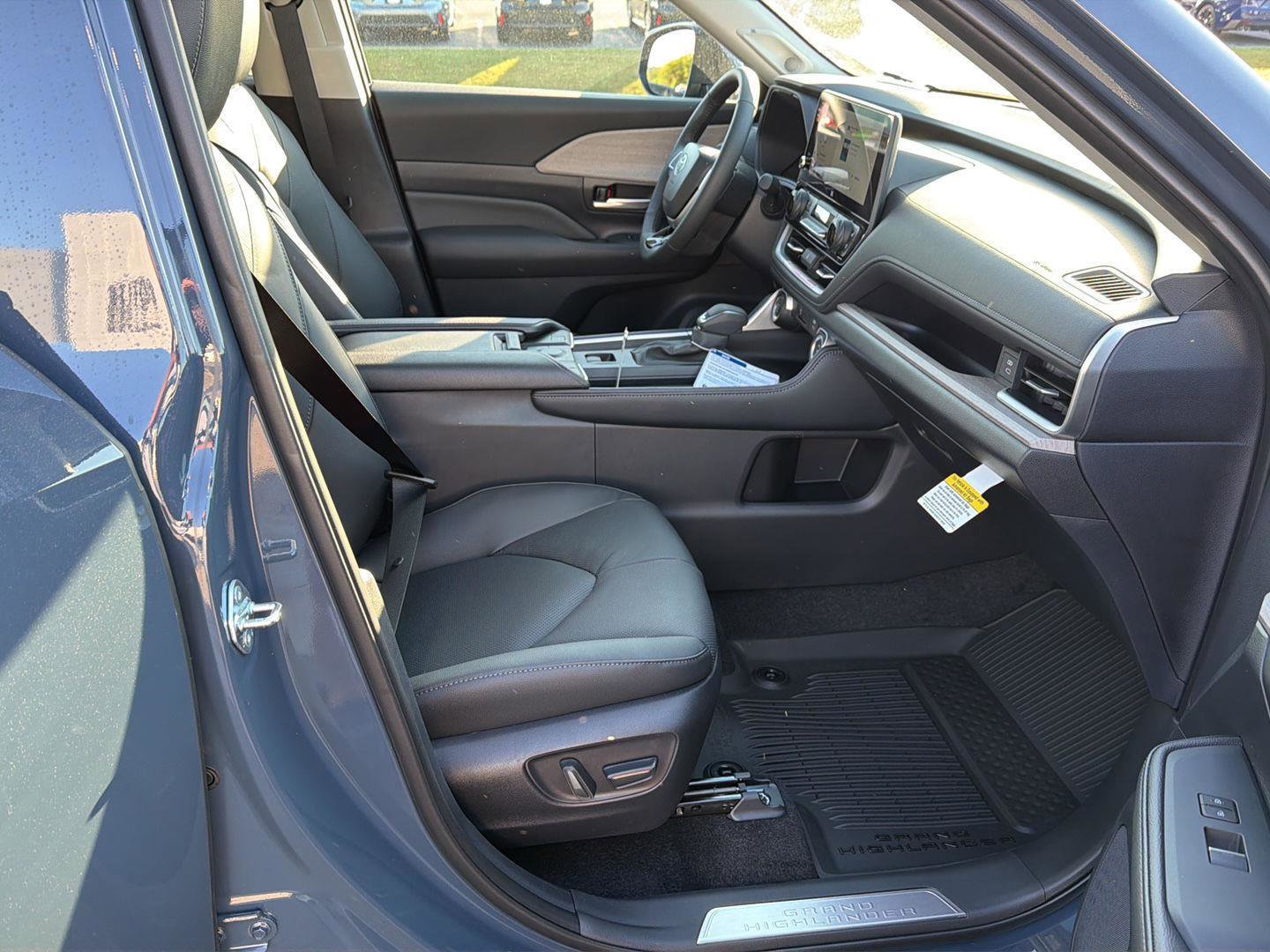 New 2026 Toyota Grand Highlander Limited AWD/4WD image 15