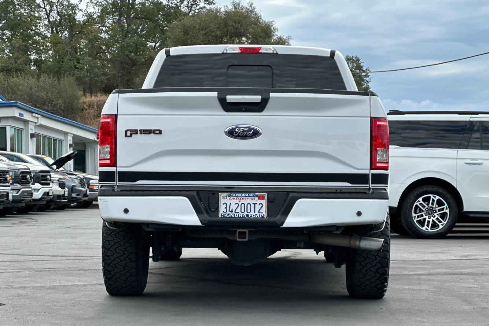 Used 2016 Ford F150 XLT w/ Equipment Group 302A Luxury AWD/4WD image 5