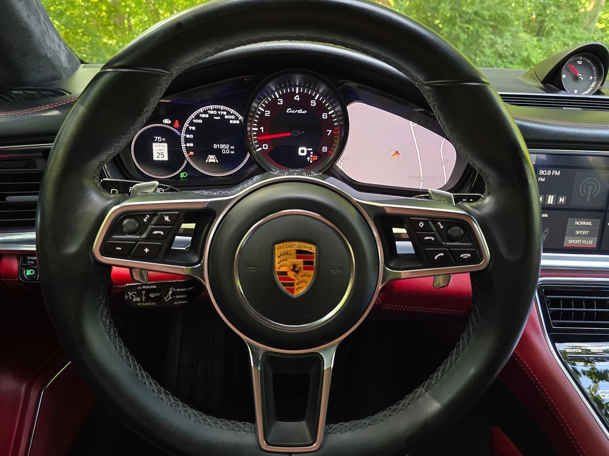 Used 2018 Porsche Panamera Turbo AWD/4WD image 30