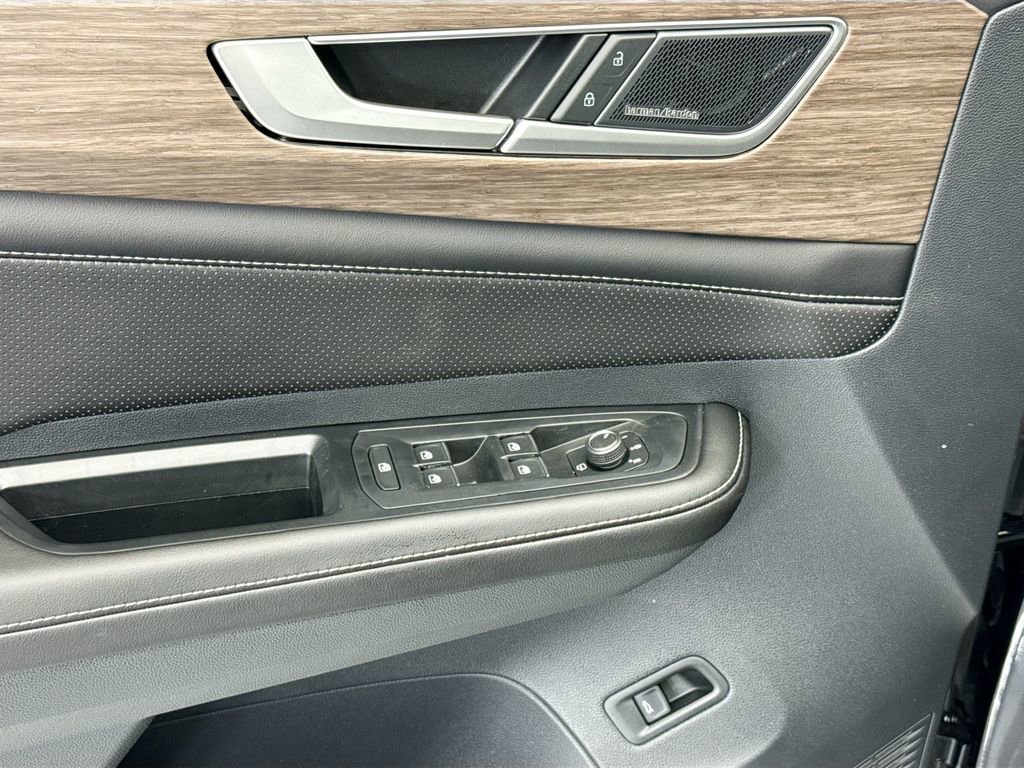 New 2026 Volkswagen Atlas SEL Premium R-Line image 23