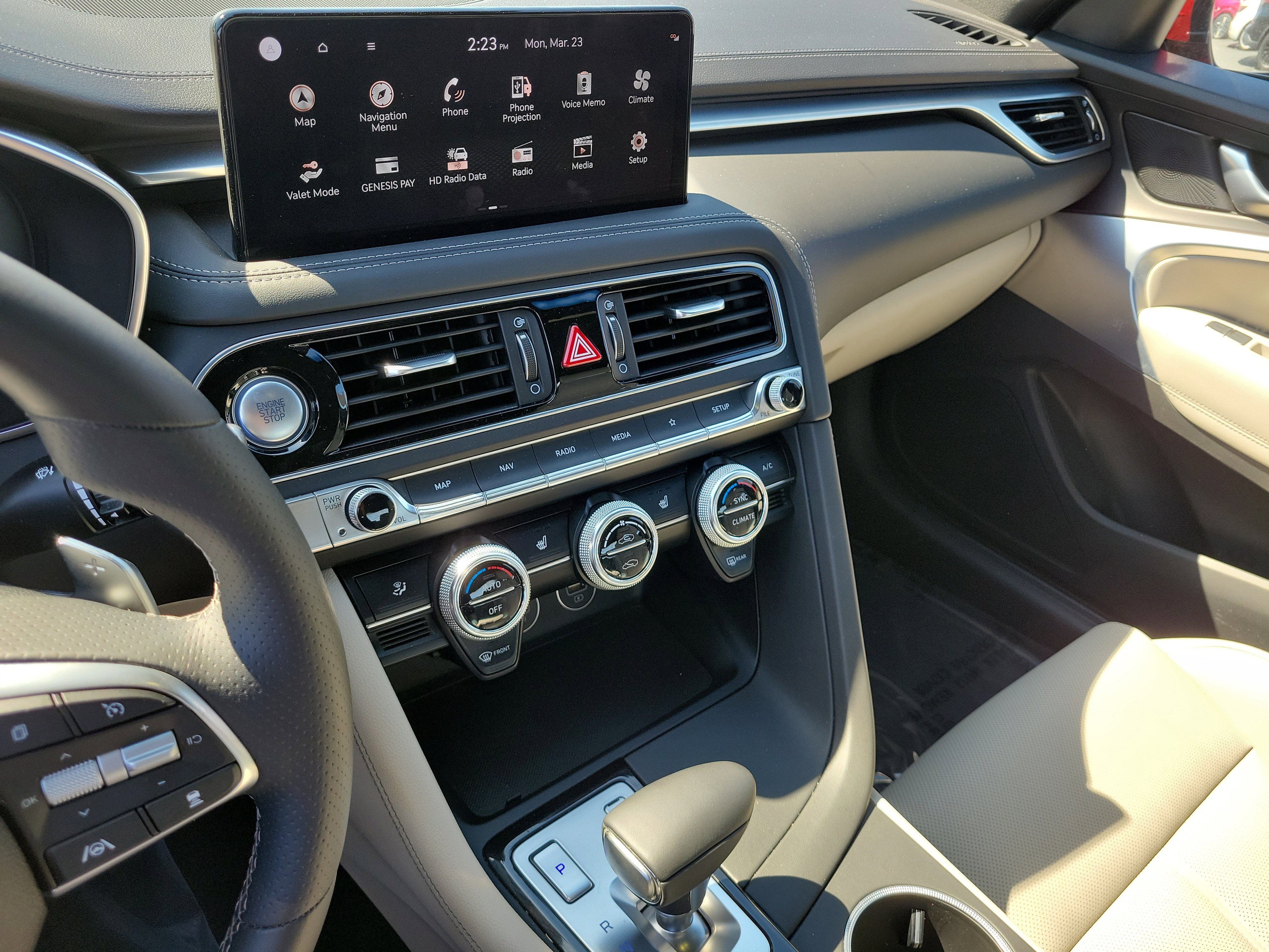 Used 2023 Genesis G70 2.0T RWD image 23