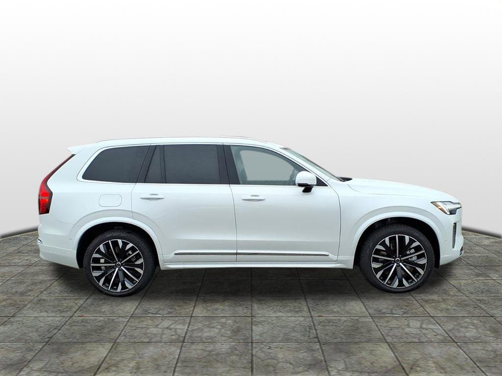 New 2026 Volvo XC90 T8 Plus w/ Protection Package Premier image 2