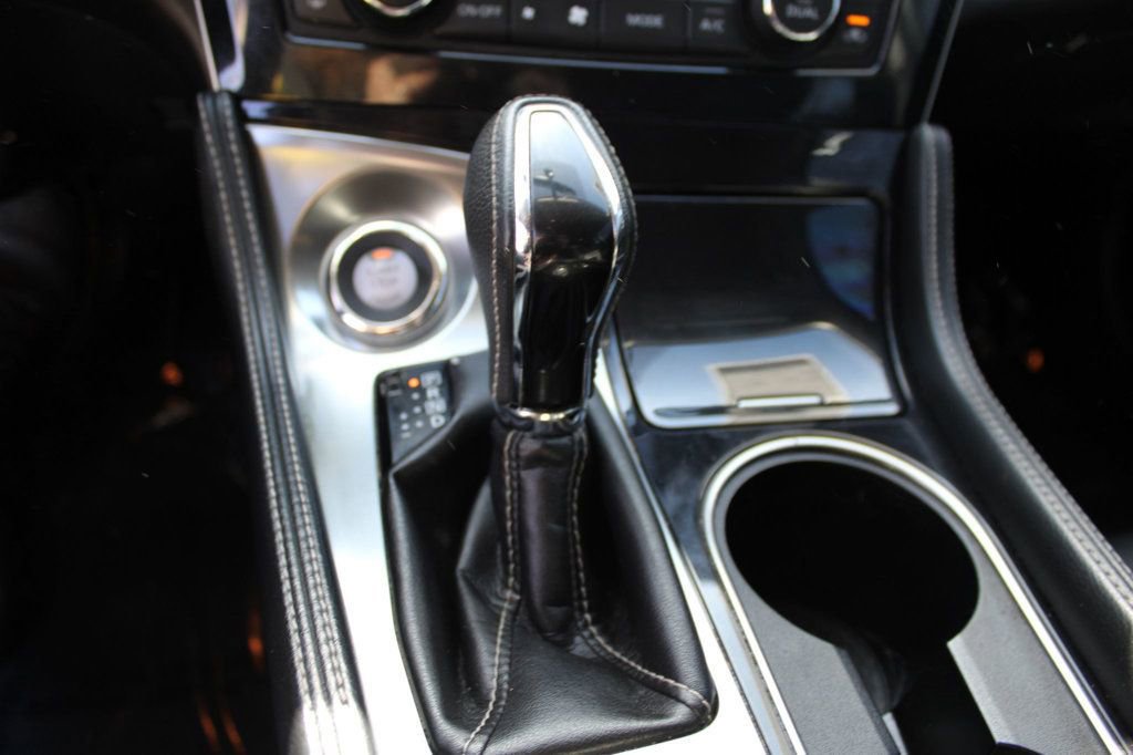 Used 2016 Nissan Maxima 3.5 SV FWD image 19