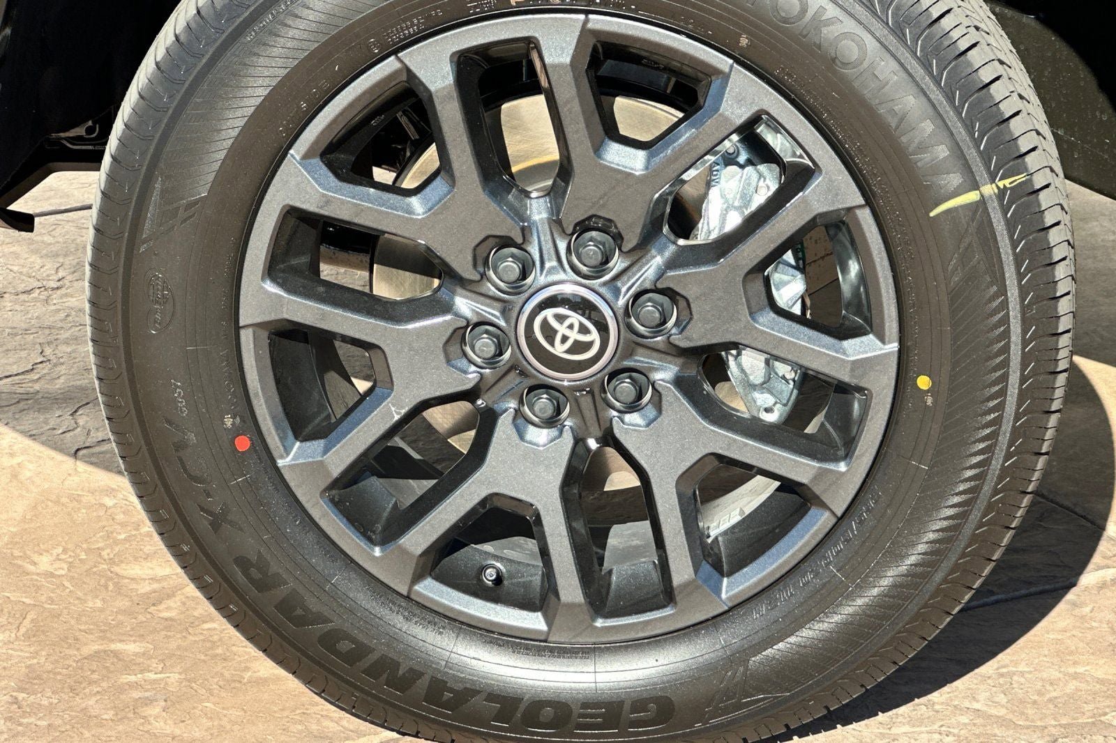 New 2025 Toyota Tundra Platinum image 31