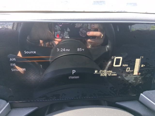 Used 2025 Nissan Kicks SV image 19