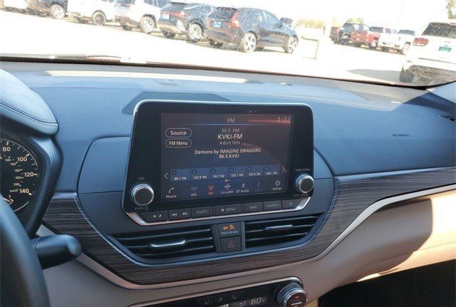 Used 2022 Nissan Altima 2.5 Platinum image 8