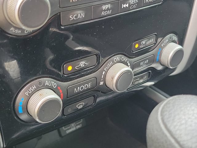 Used 2019 Nissan Pathfinder S AWD/4WD image 19
