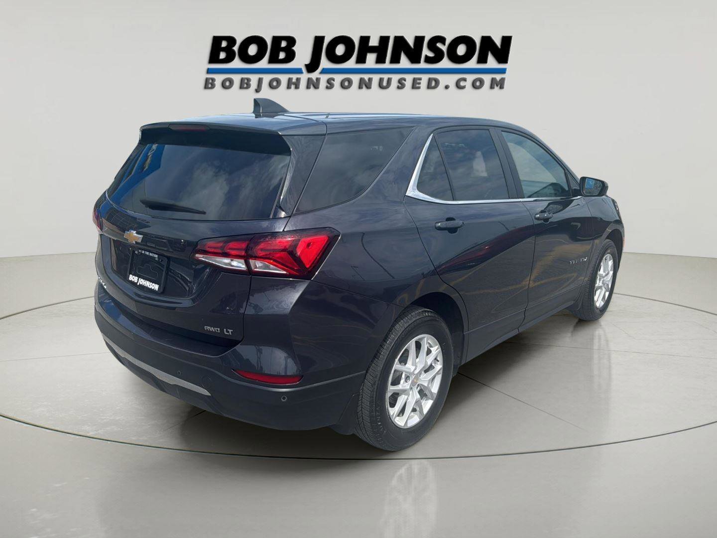 Used 2023 Chevrolet Equinox LT AWD/4WD image 2