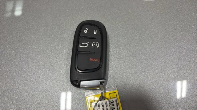 Used 2020 Jeep Cherokee Limited AWD/4WD image 31