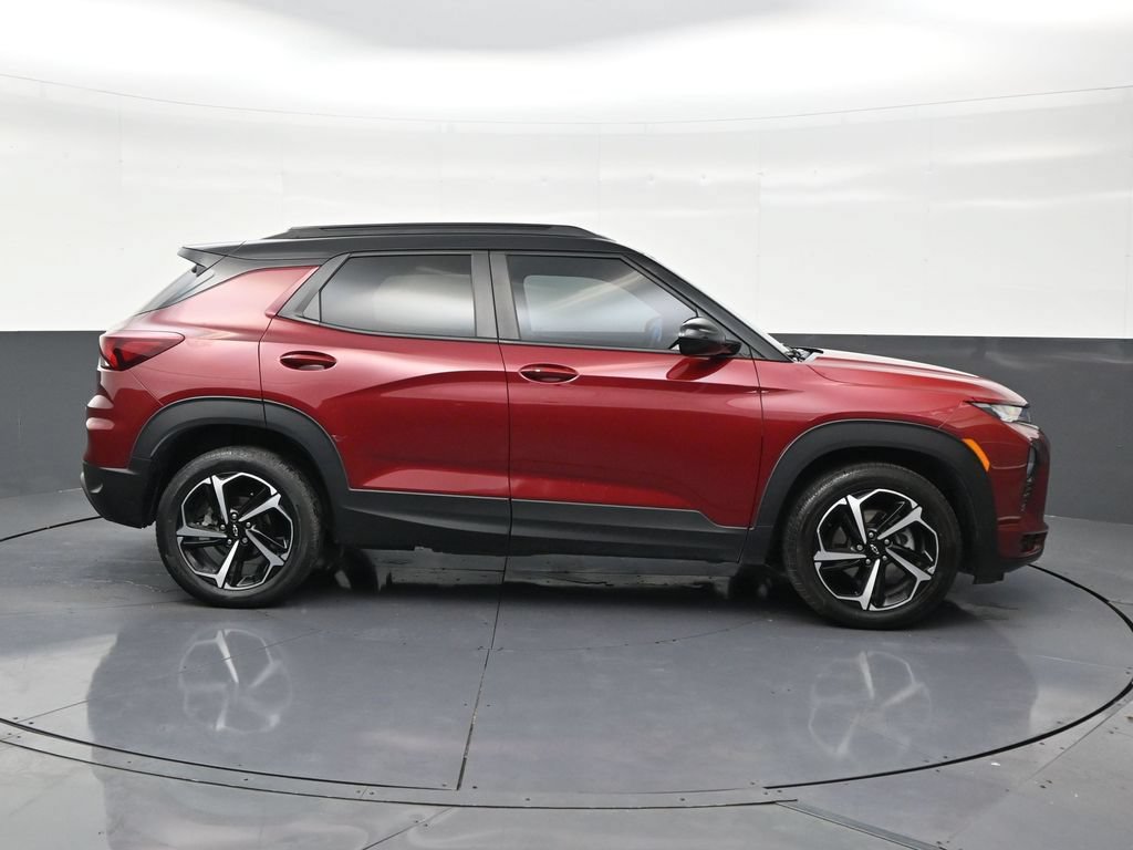 Used 2022 Chevrolet TrailBlazer RS w/ Technology Package FWD image 6