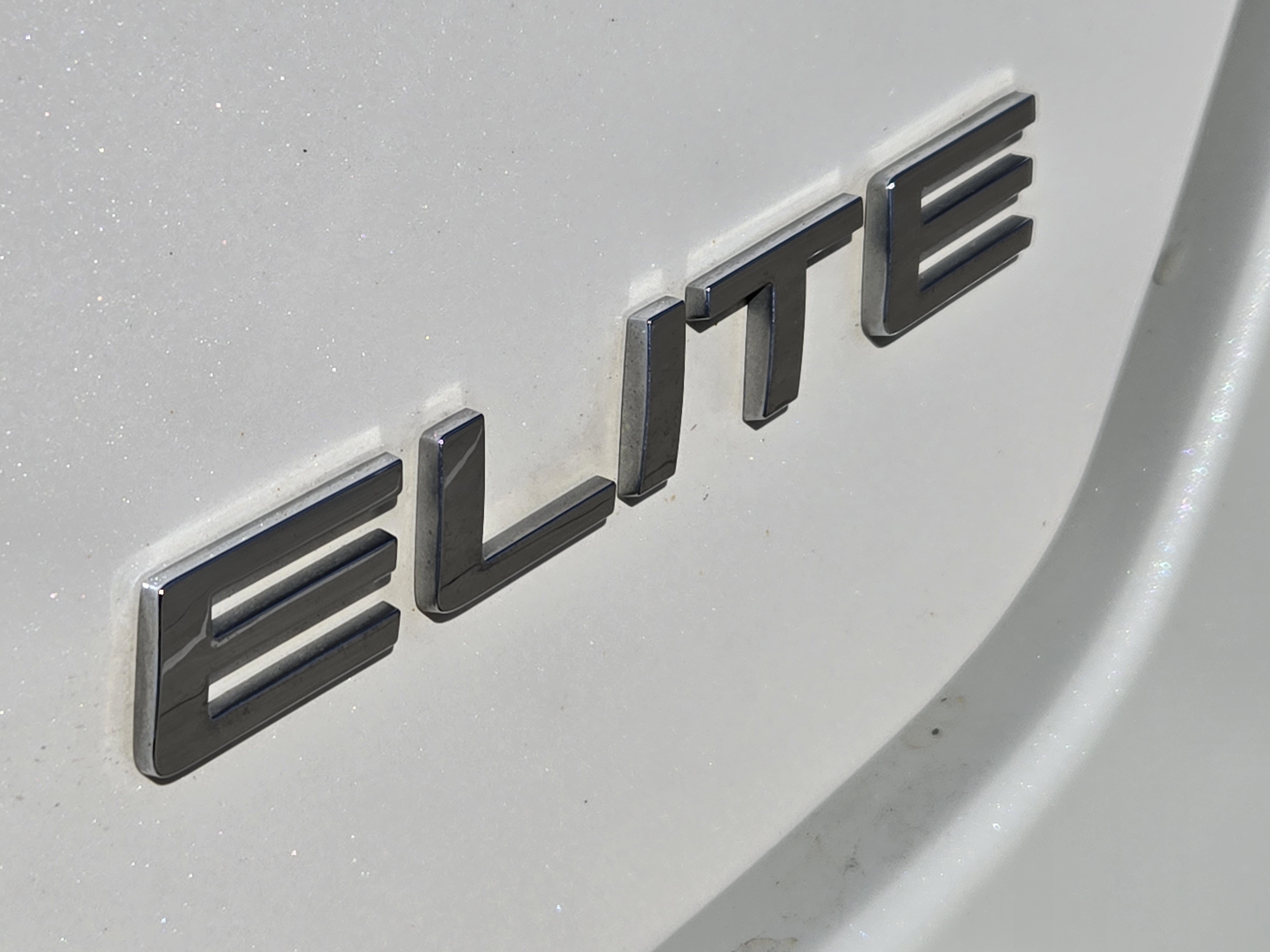 Used 2023 Honda Pilot Elite image 16