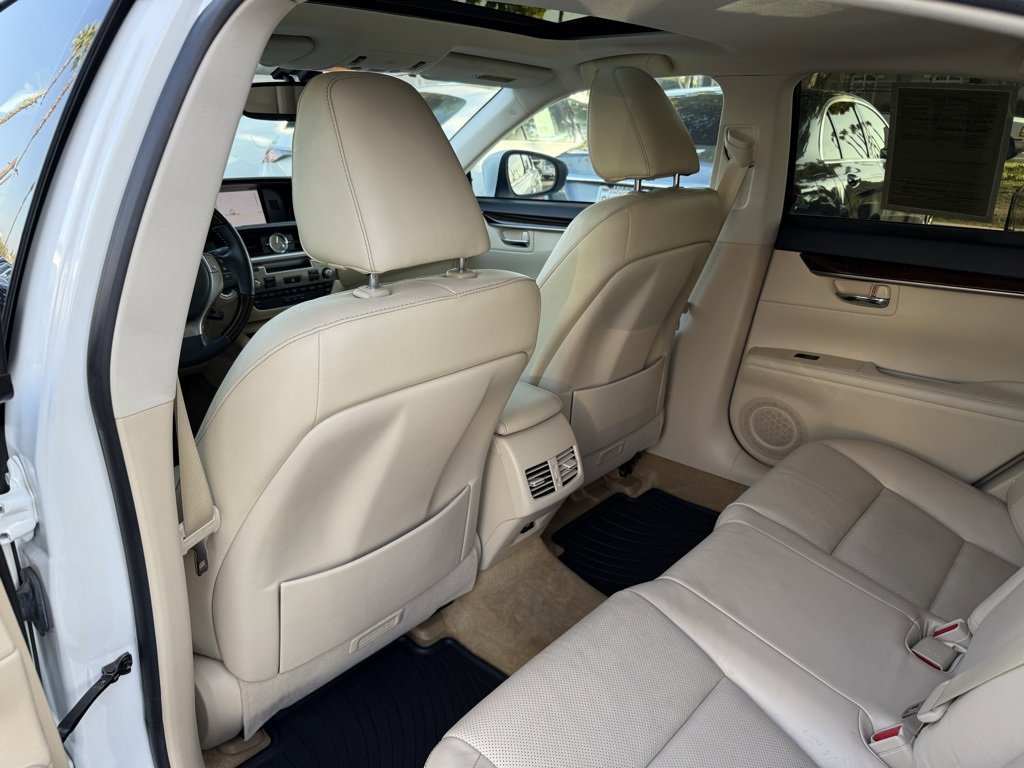 Used 2014 Lexus ES 350 image 25