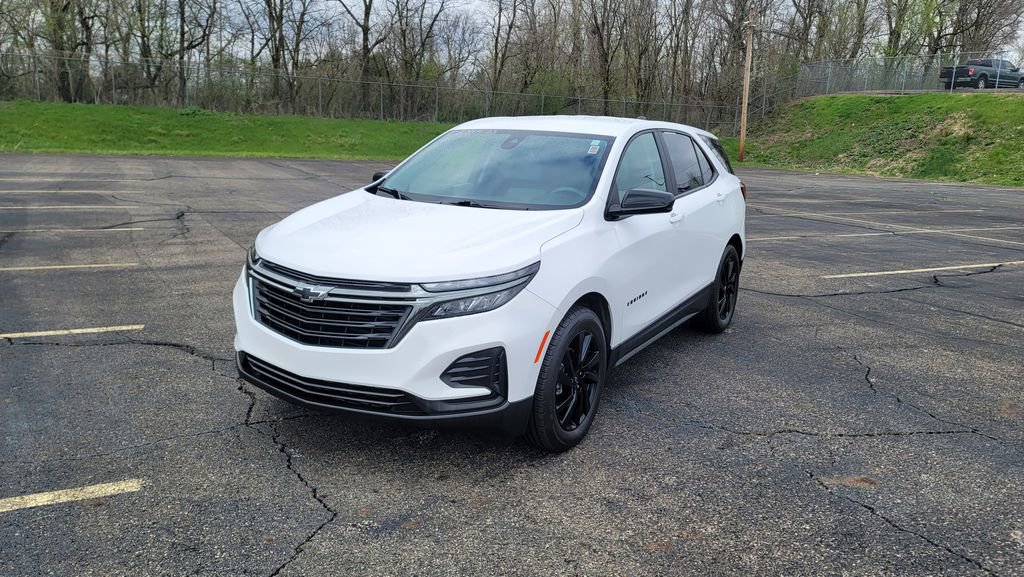 Used 2023 Chevrolet Equinox LS w/ LS Convenience Package FWD image 5