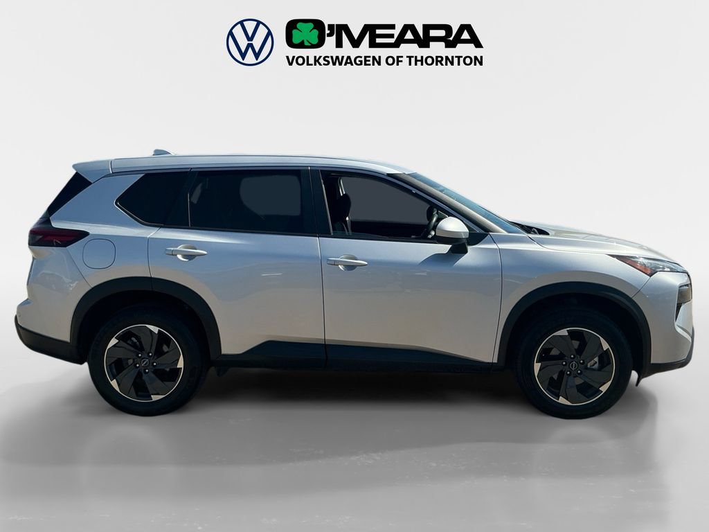 Used 2024 Nissan Rogue SV FWD image 6