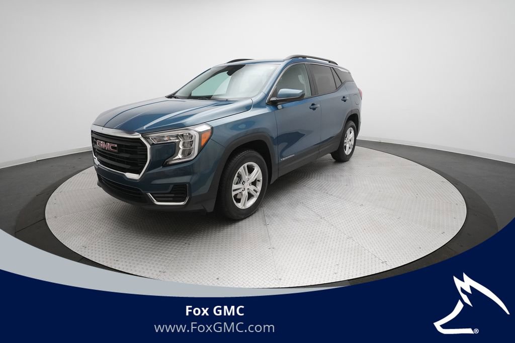 Used 2024 GMC Terrain SLE w/ Driver Convenience Package image 1