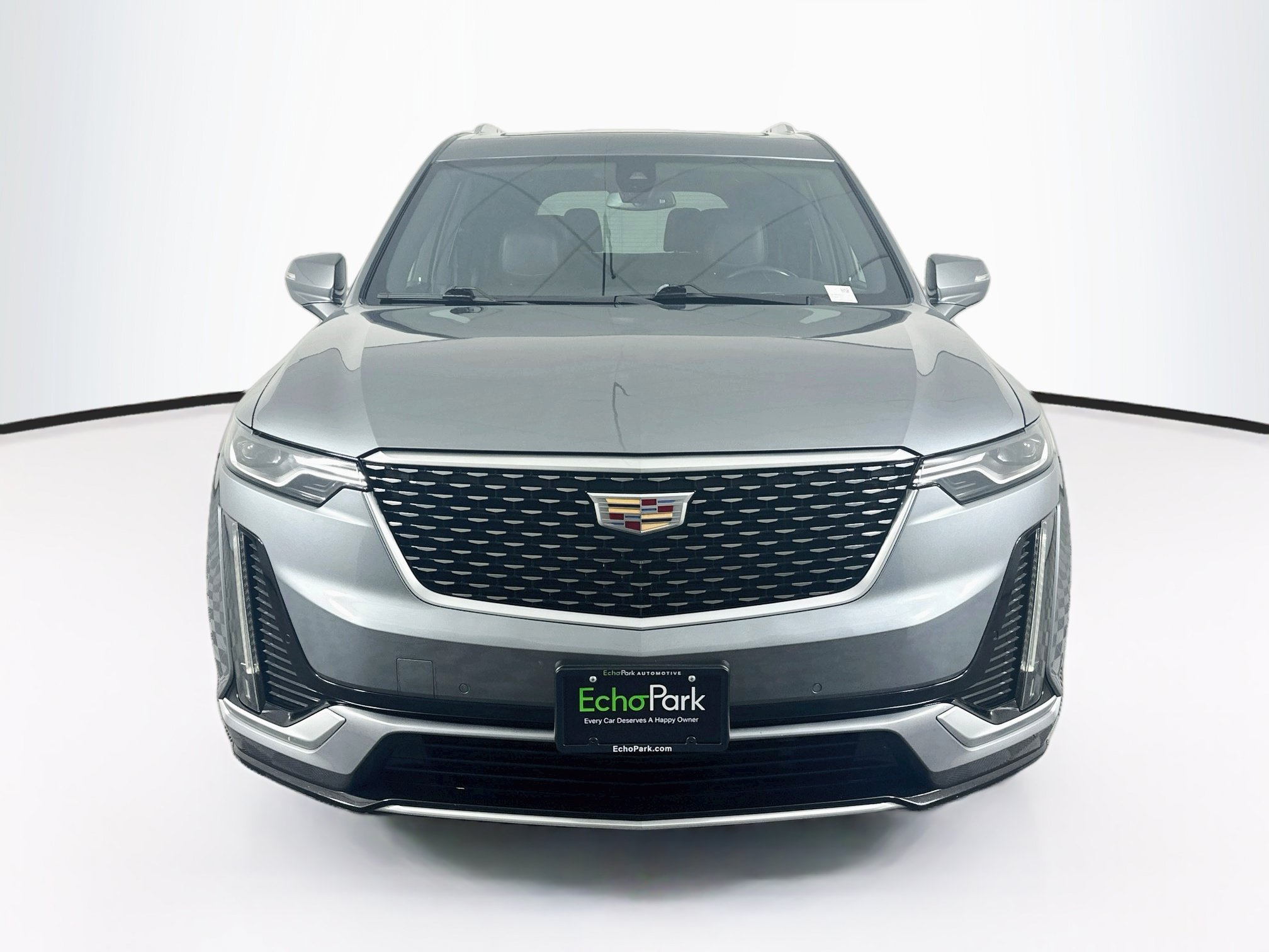 Used 2022 Cadillac XT6 Premium Luxury FWD image 2