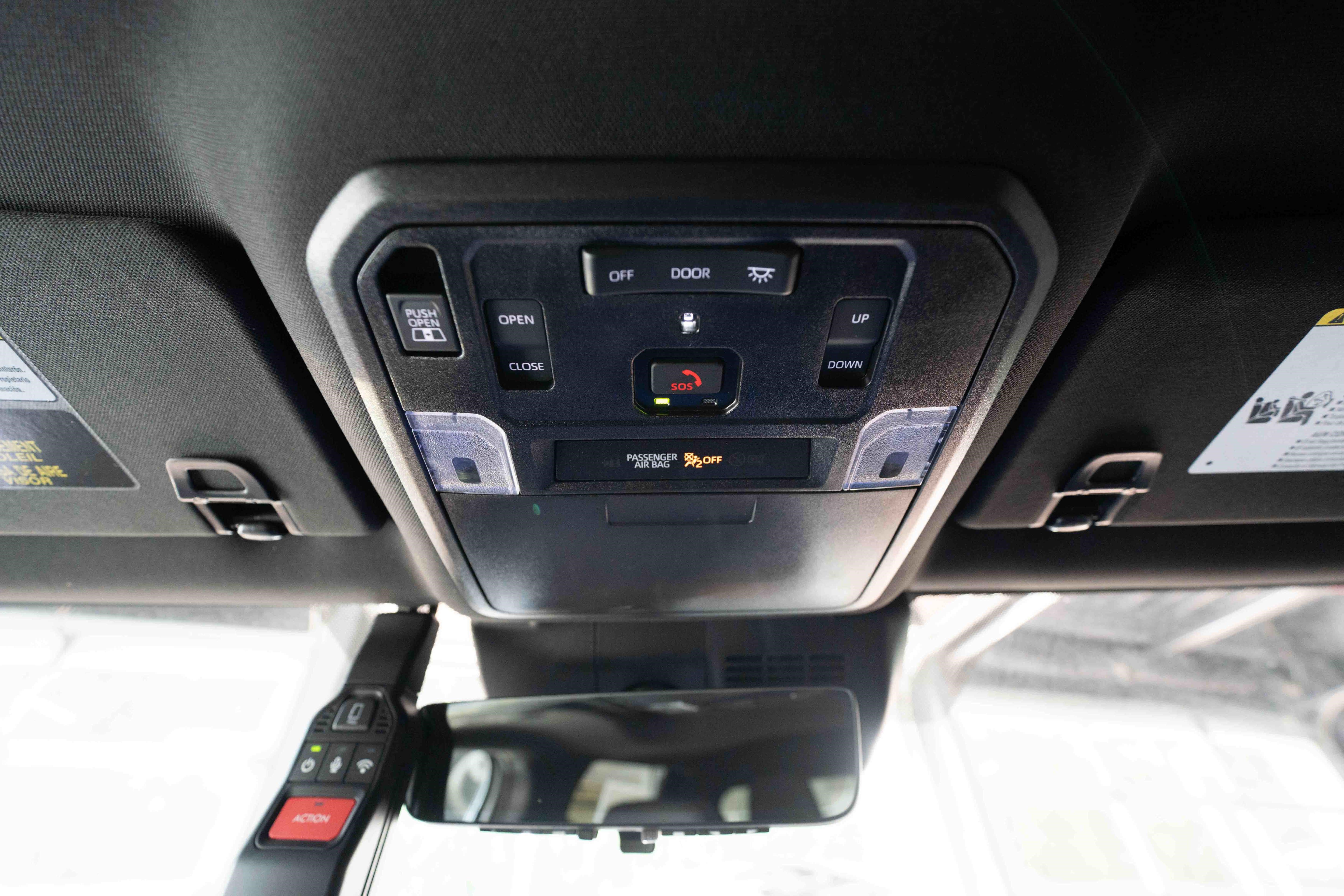Used 2024 Toyota Tacoma TRD Sport w/ TRD Sport Premium Package AWD/4WD image 18