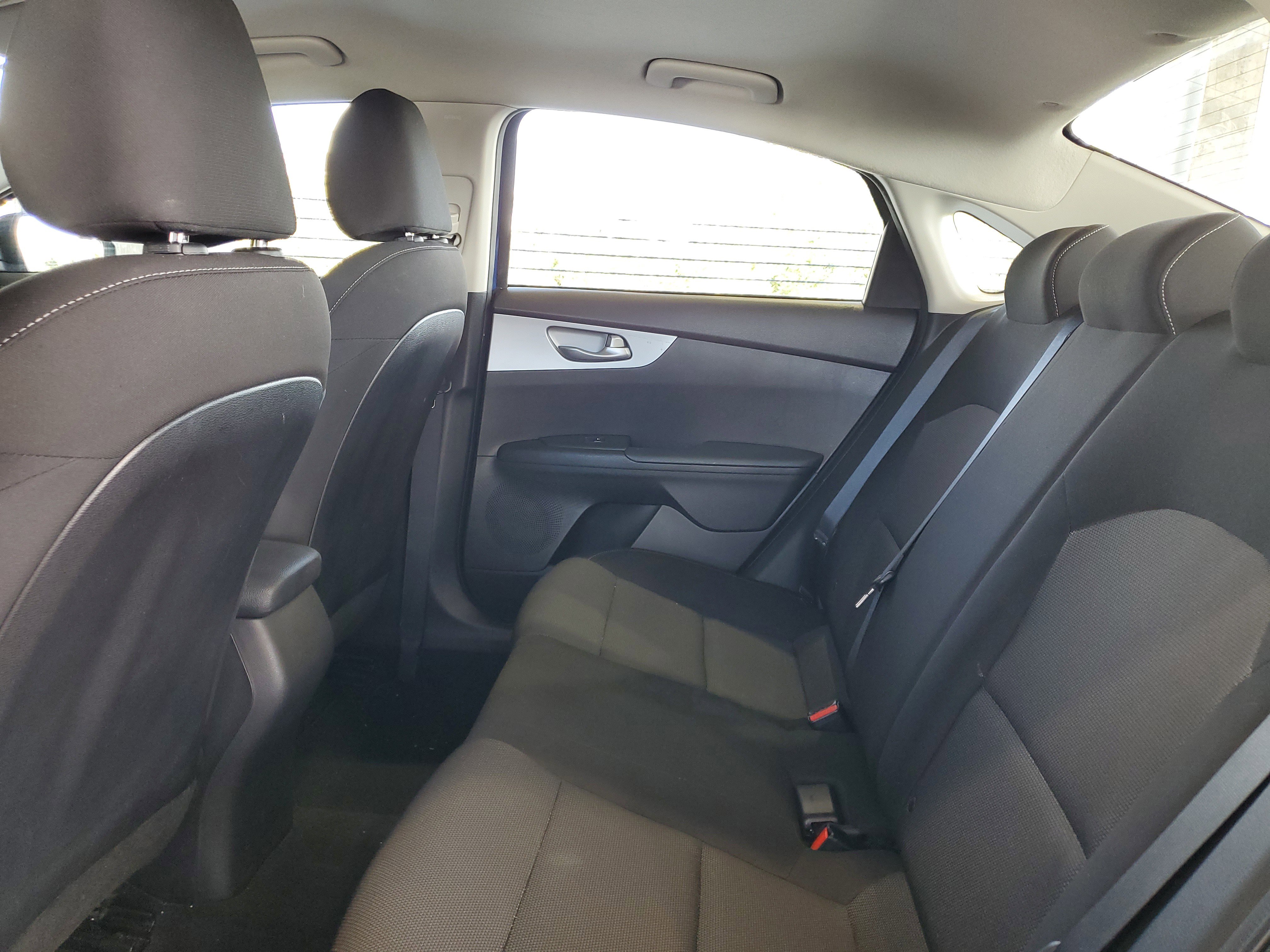 Used 2023 Kia Forte LXS FWD image 9