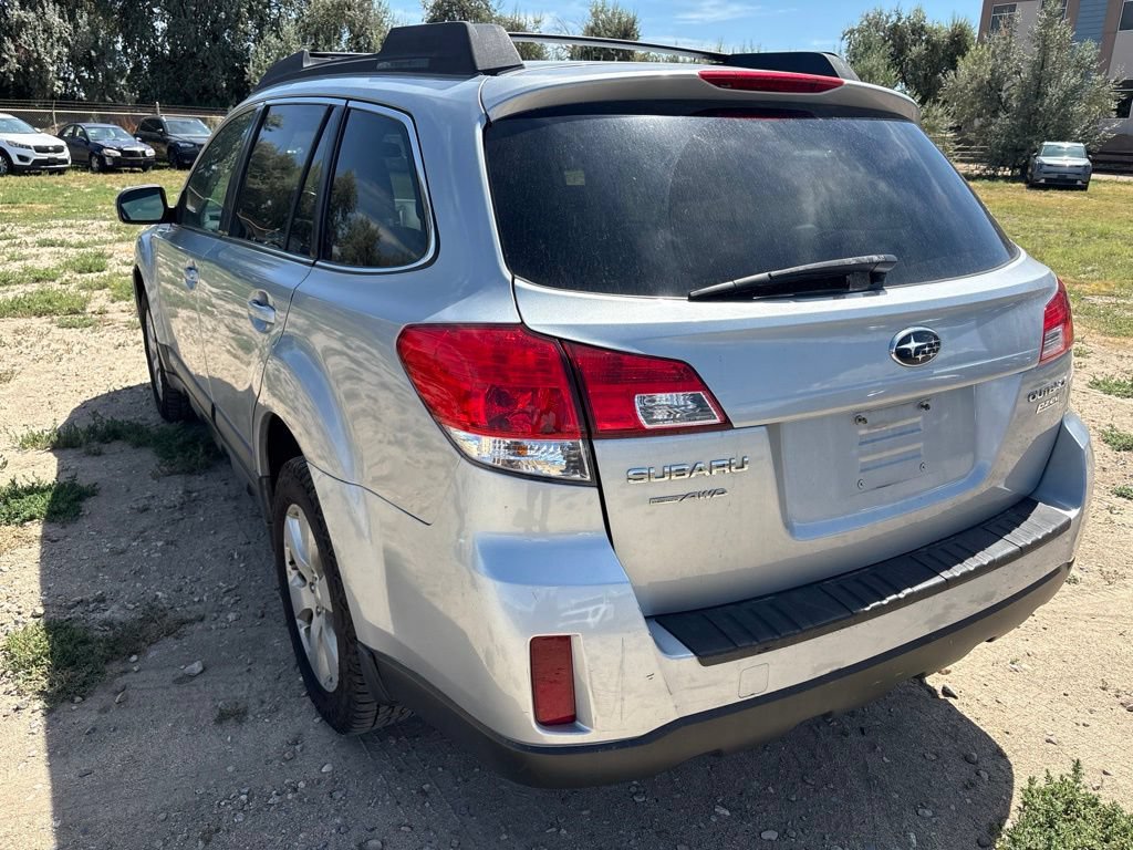Used 2012 Subaru Outback 2.5i Premium AWD/4WD image 3