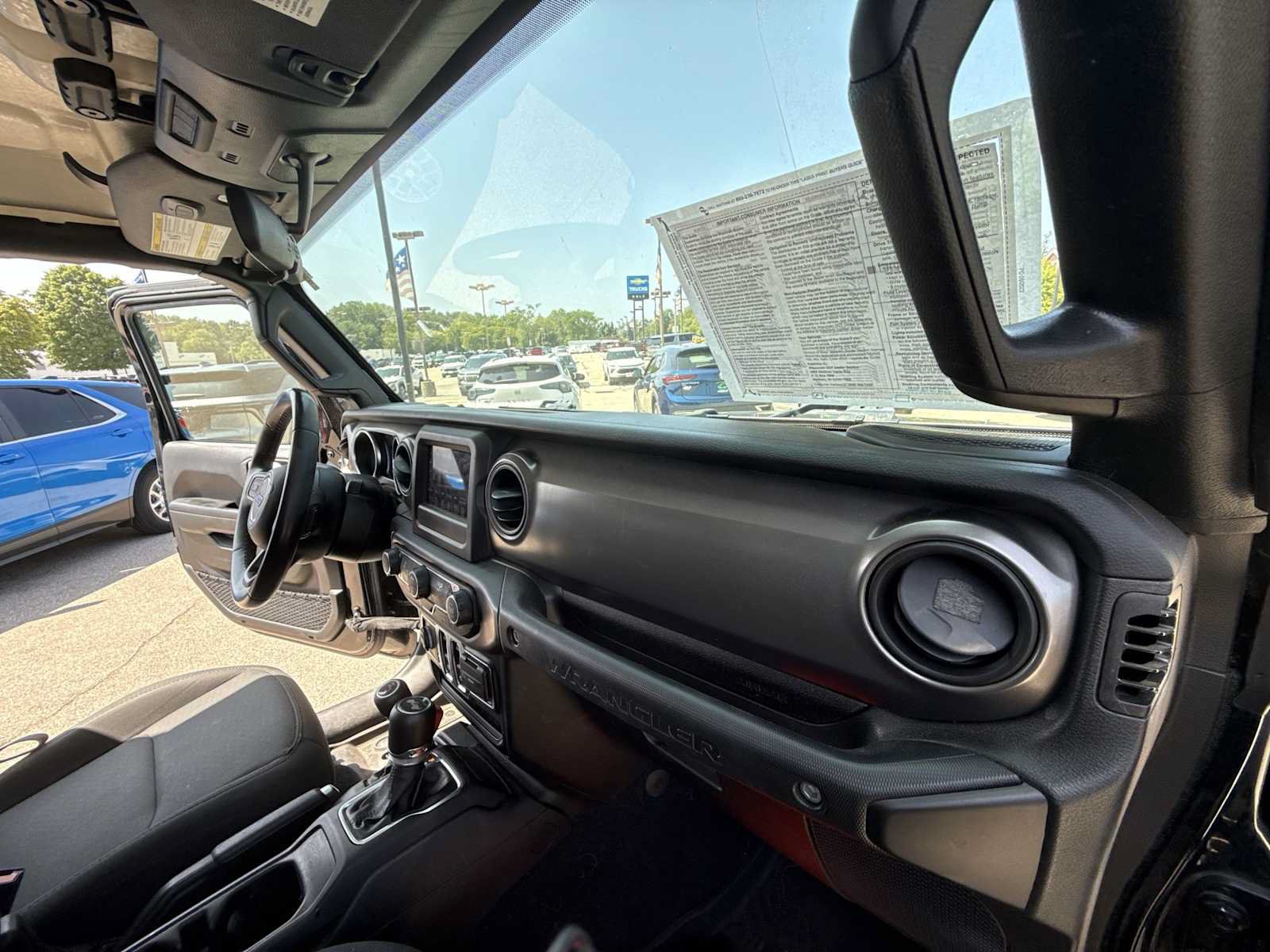 Used 2022 Jeep Wrangler Sport AWD/4WD image 28