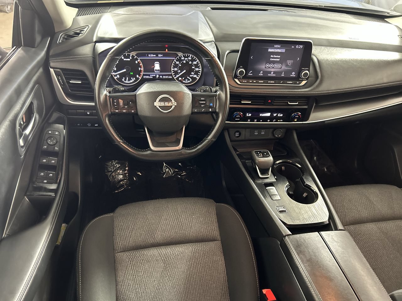 Used 2025 Nissan Rogue SV FWD image 22