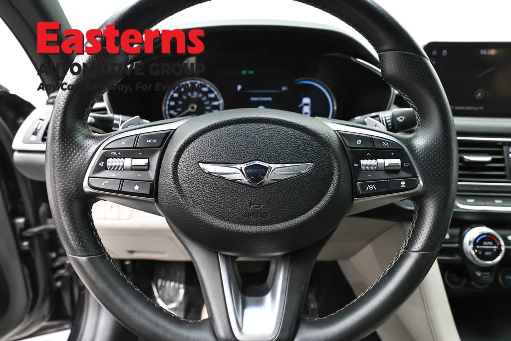 Used 2023 Genesis G70 2.0T AWD/4WD image 10