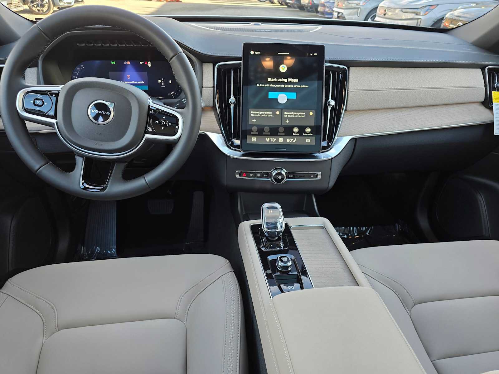 New 2026 Volvo XC90 B6 Plus w/ Protection Package Premier AWD/4WD image 20