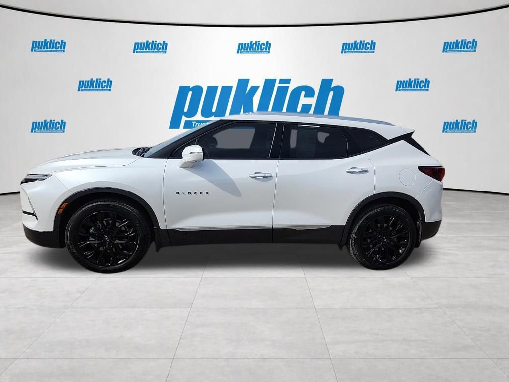 Certified 2024 Chevrolet Blazer Premier w/ LPO, Black Sport Package AWD/4WD image 2