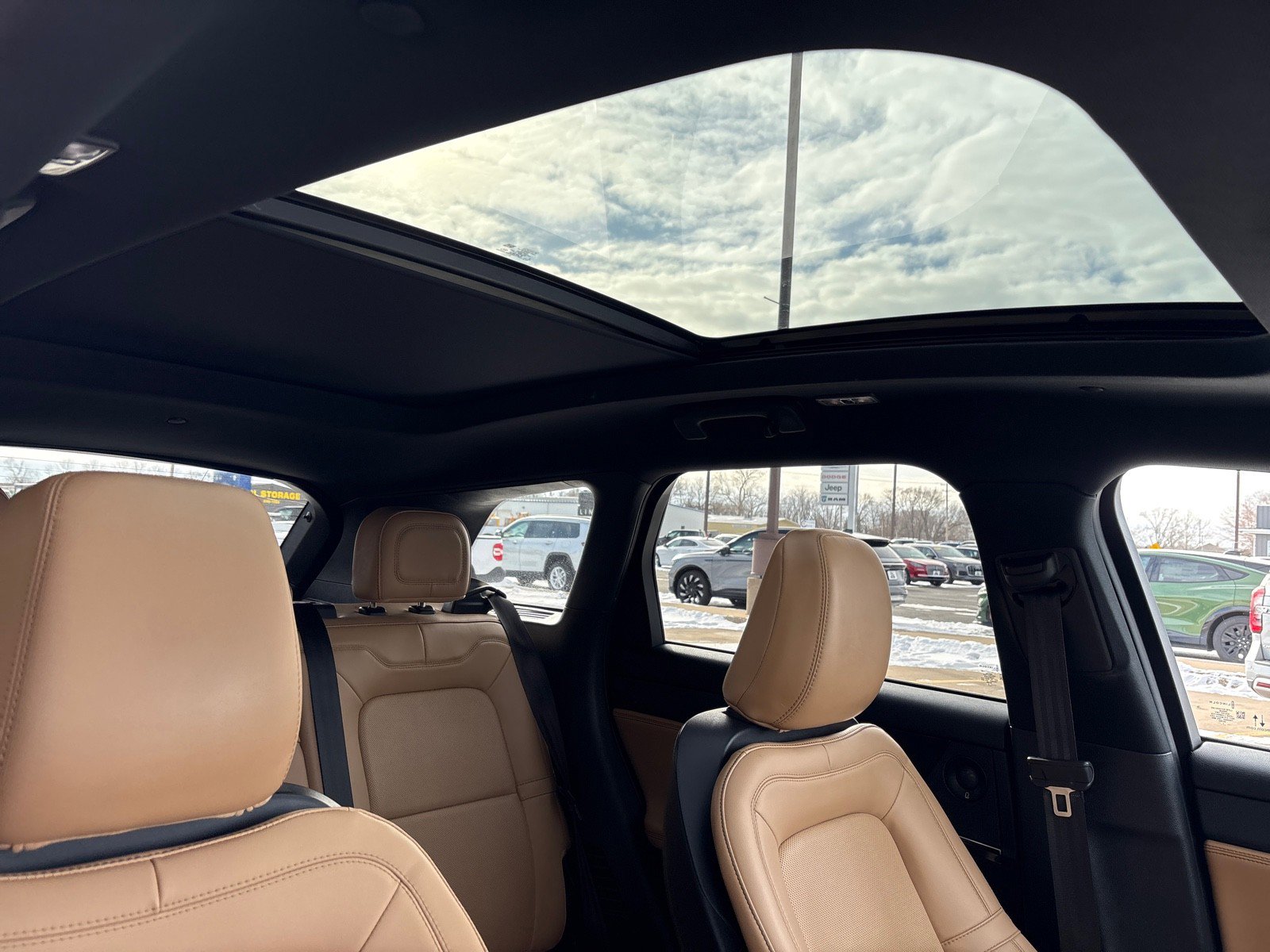 Used 2022 Lincoln Corsair Reserve w/ Equipment Group 201A image 8