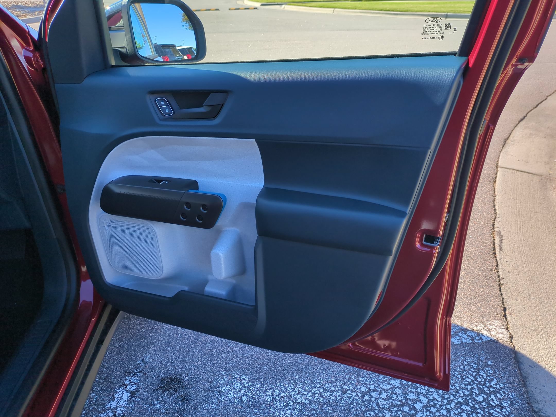 New 2026 Ford Maverick XLT w/ XLT Luxury Package FWD image 36