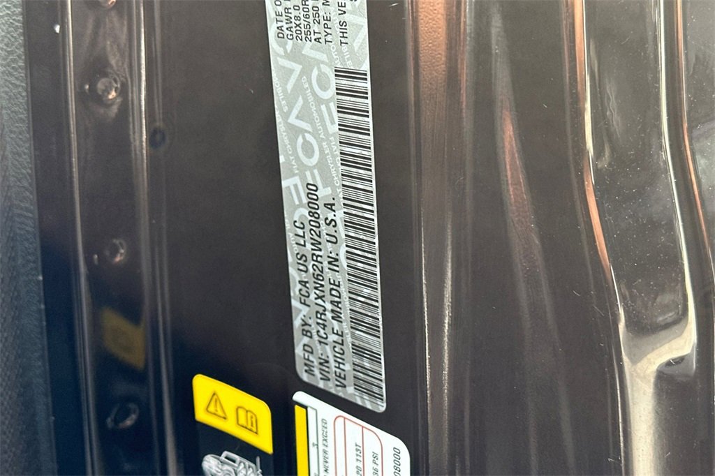 Used 2024 Jeep Wrangler Unlimited image 36