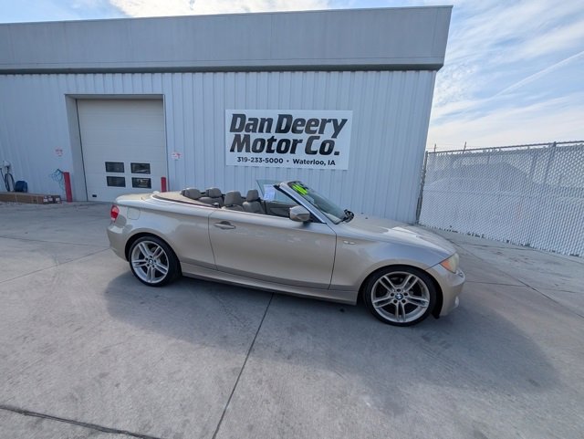 Used 2010 BMW 128i Convertible image 24