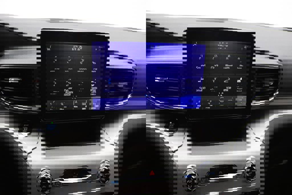 Used 2021 Ford Explorer XLT w/ Equipment Group 202A image 20