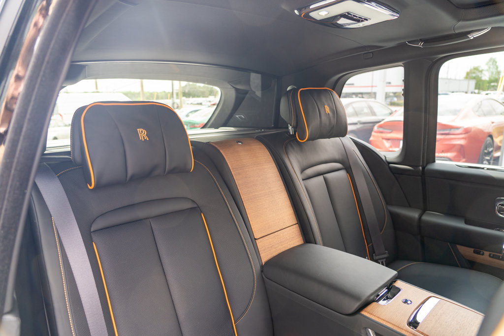 Used 2025 Rolls-Royce Cullinan AWD/4WD image 25