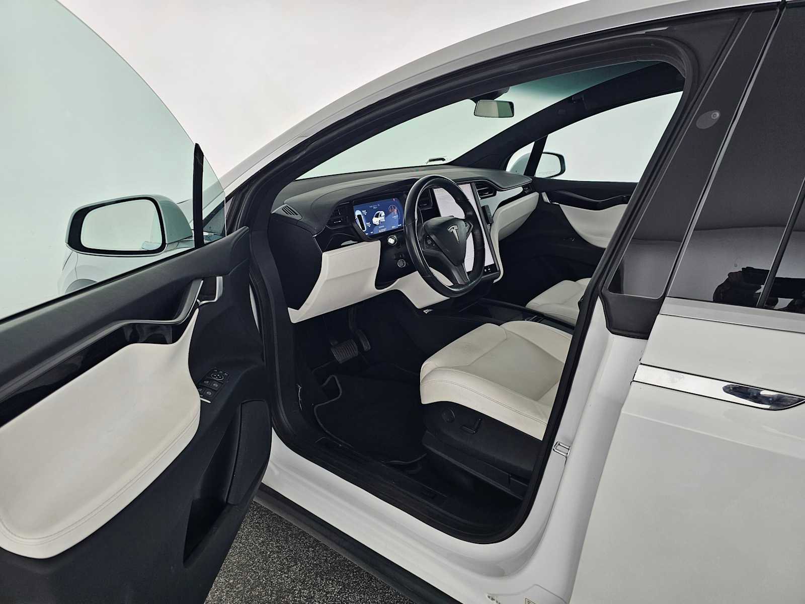 Used 2019 Tesla Model X 75D AWD/4WD image 21