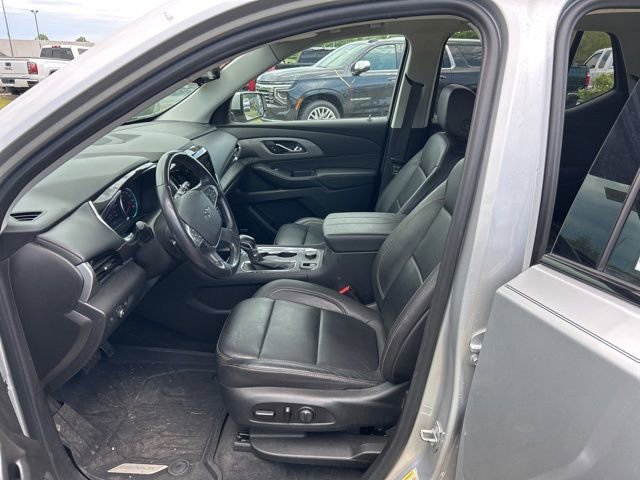 Used 2021 Chevrolet Traverse RS w/ LPO, Floor Liner Package AWD/4WD image 6