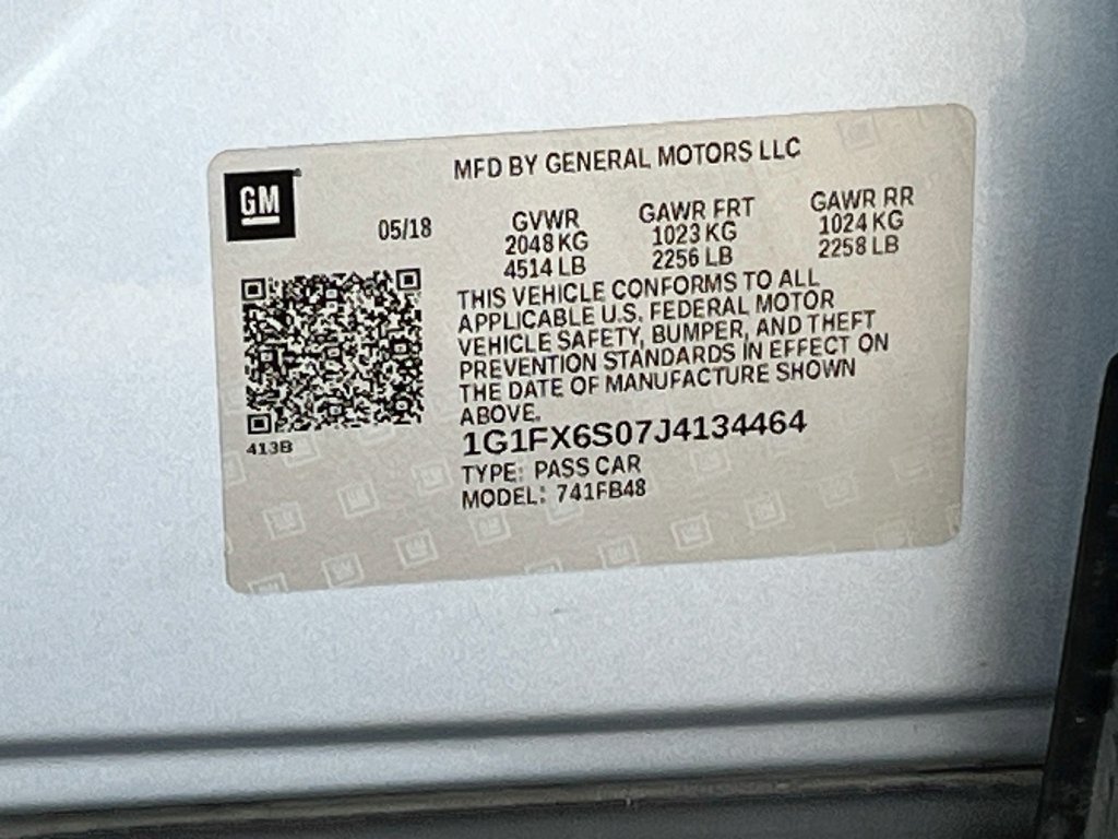 Used 2018 Chevrolet Bolt Premier w/ Driver Confidence II Package FWD image 32