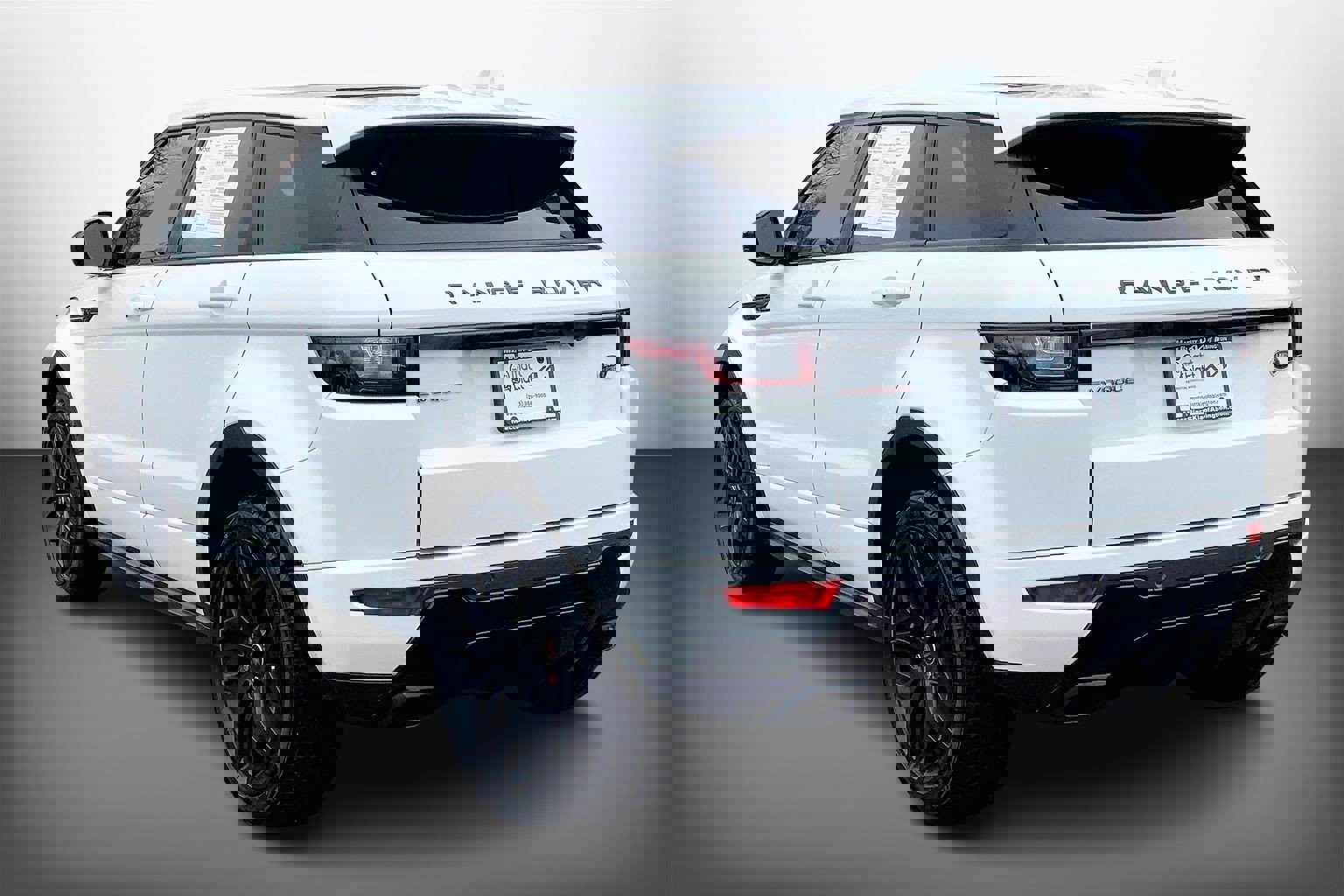 Used 2017 Land Rover Range Rover Evoque HSE Dynamic image 13