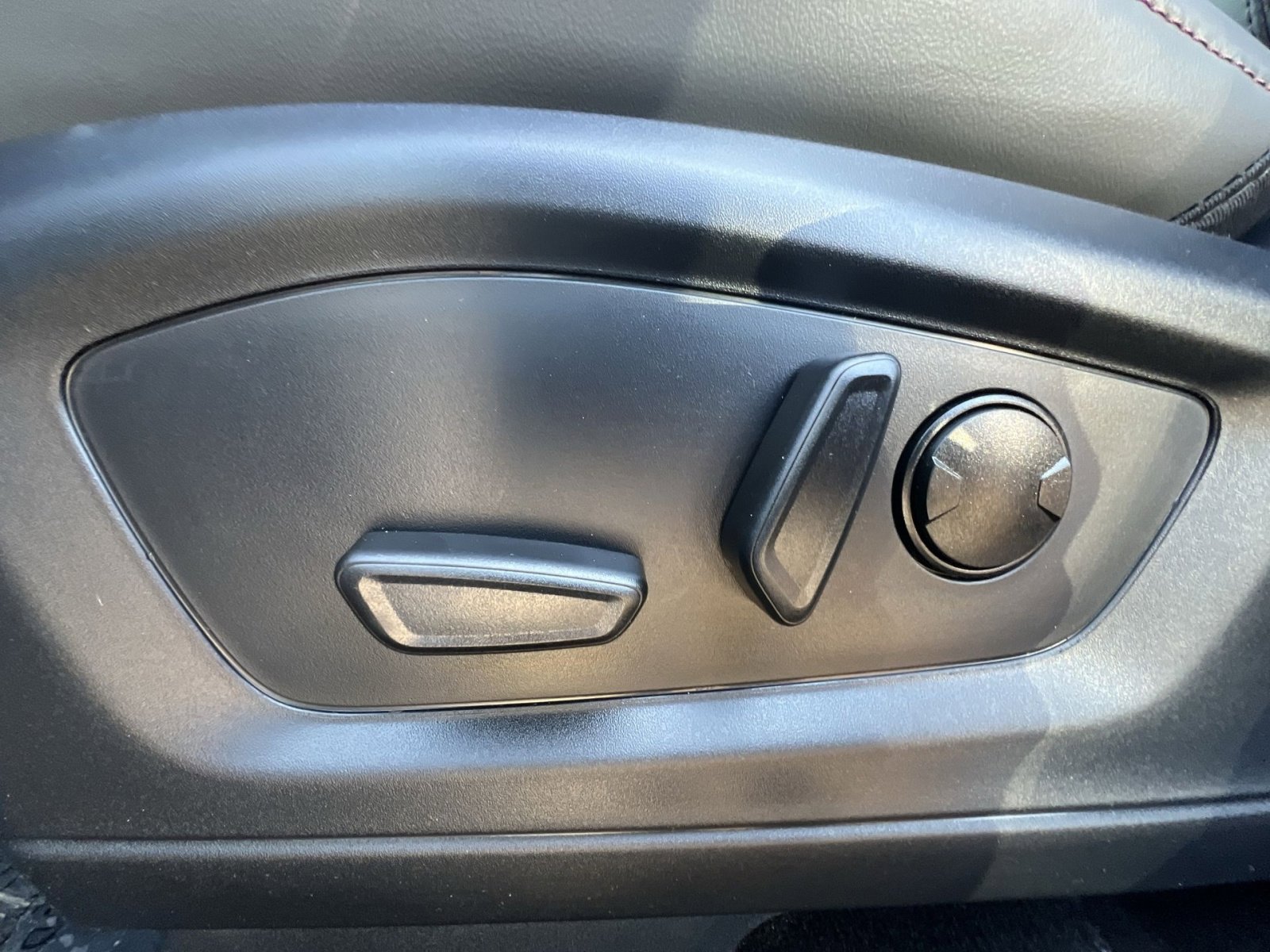 New 2026 Ford Explorer Active w/ Active Comfort Package image 14