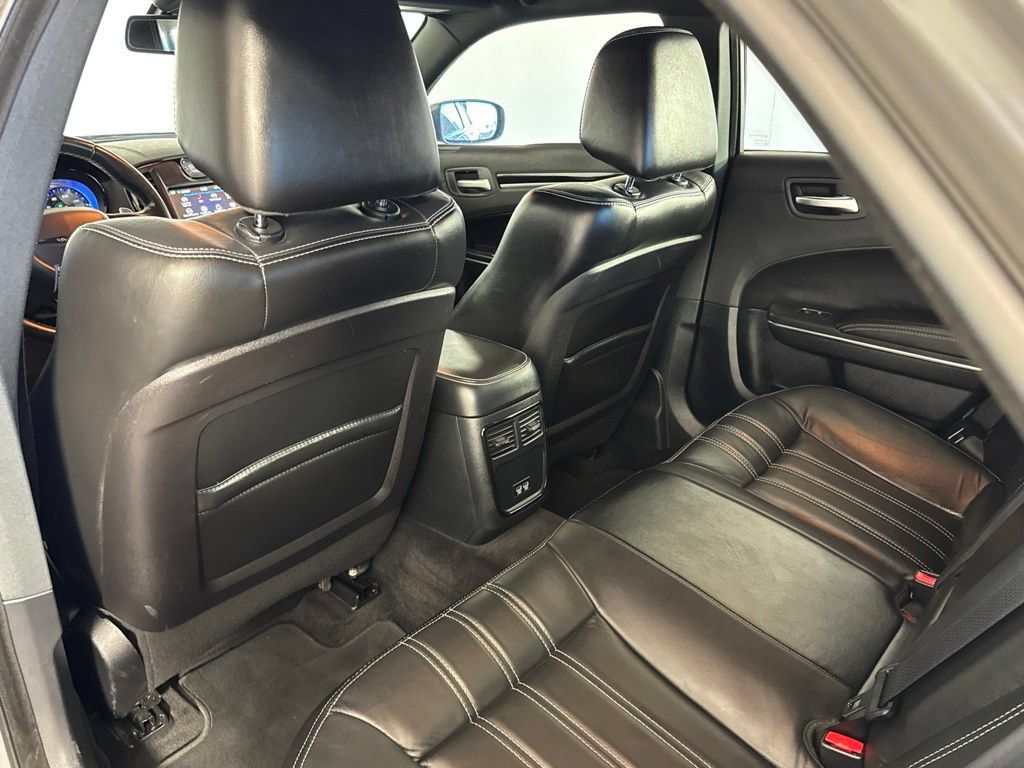 Used 2018 Chrysler 300 S w/ 300S Premium Group AWD/4WD image 39