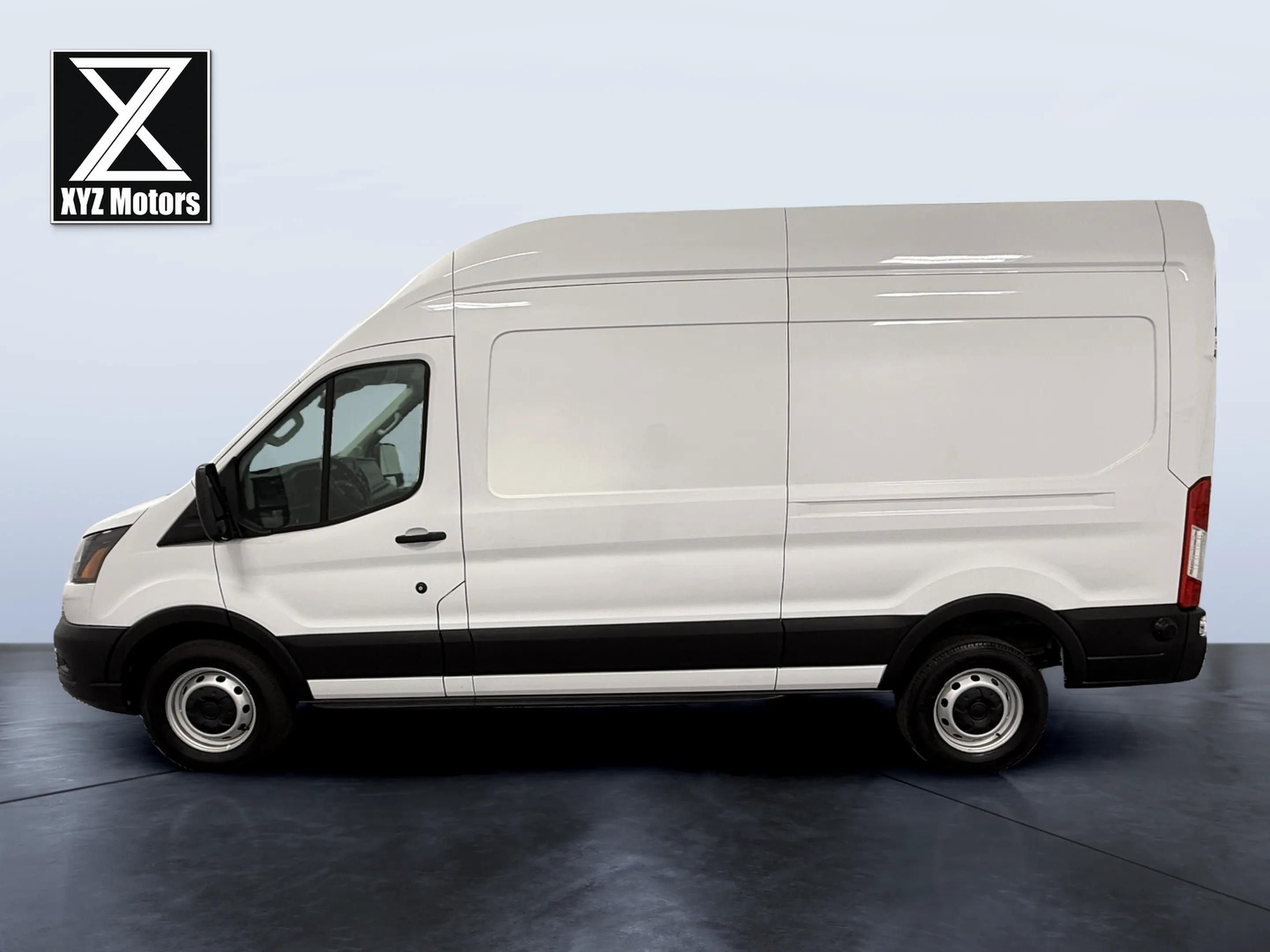 Used 2024 Ford Transit 250 148 High Roof RWD image 3