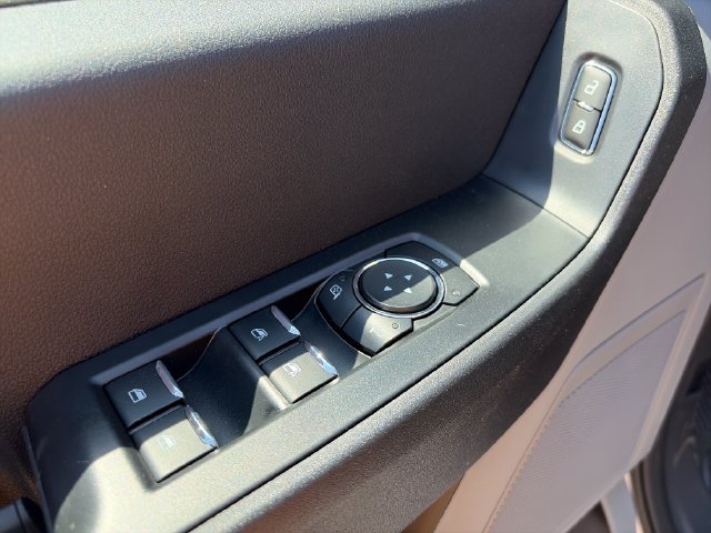New 2026 Ford F550 4x4 Crew Cab image 16