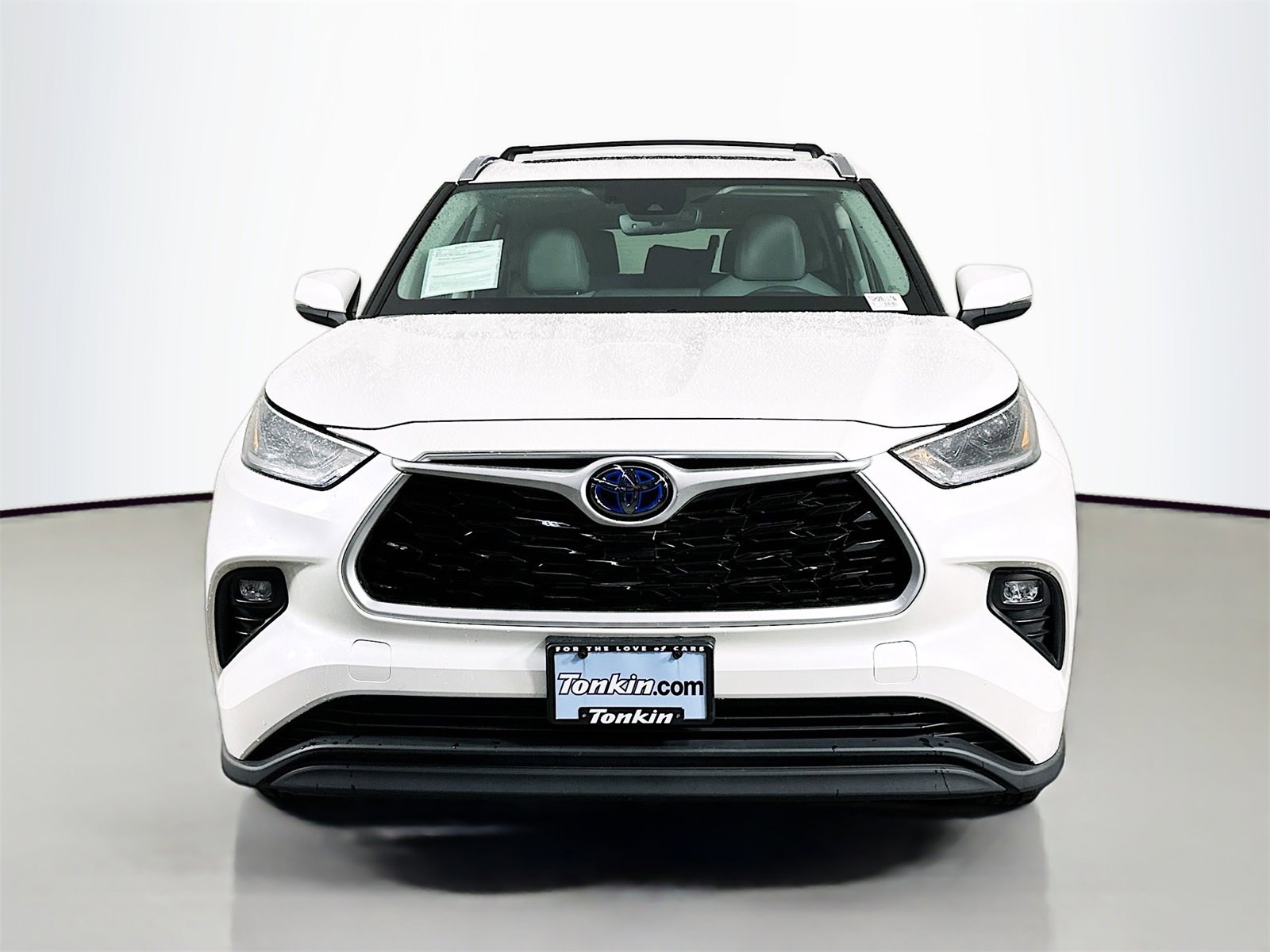 Certified 2021 Toyota Highlander XLE image 2