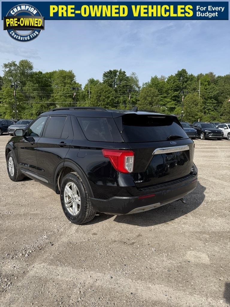Used 2021 Ford Explorer XLT w/ Equipment Group 202A image 4